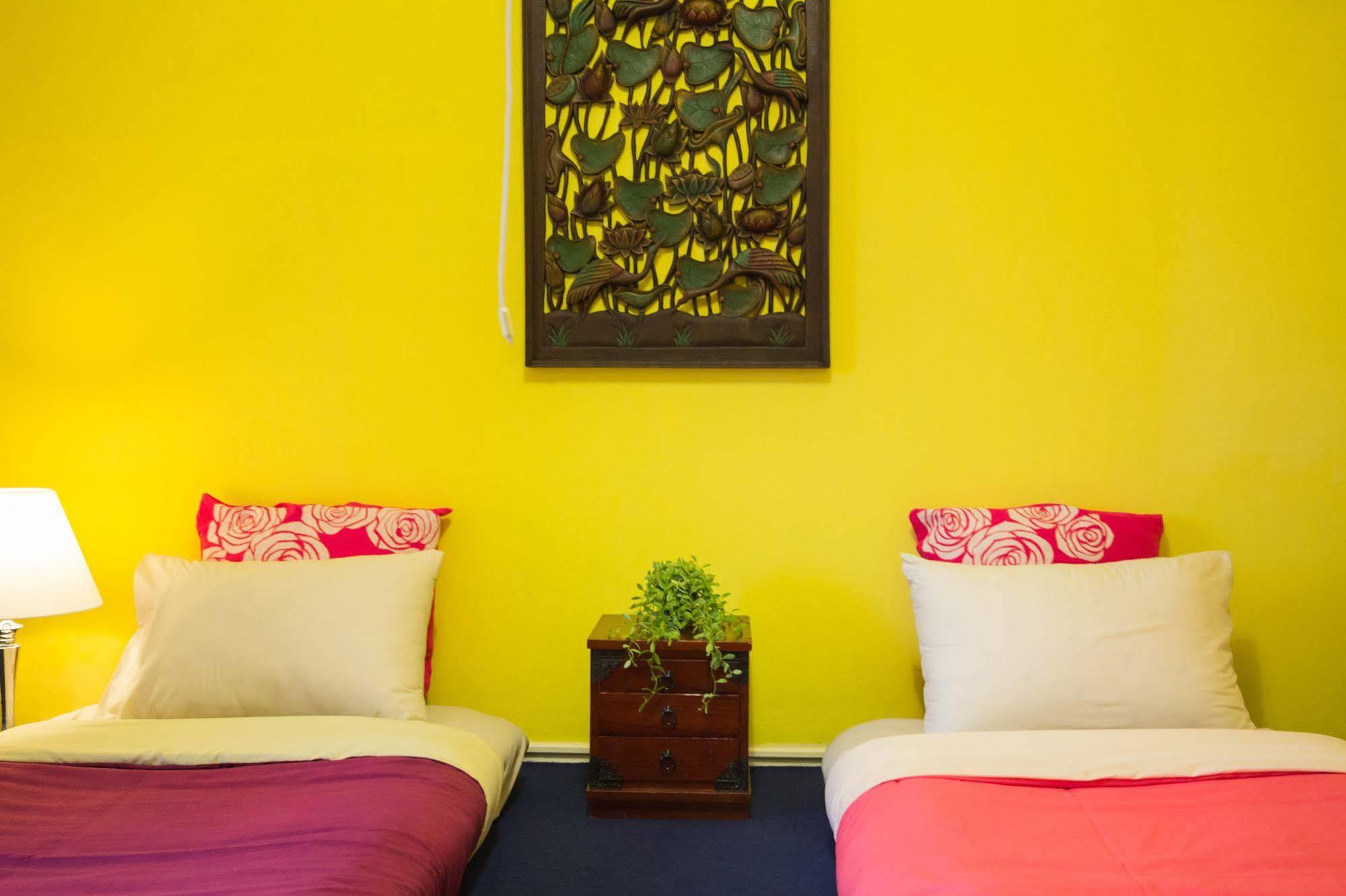 Thai Chaba Backpackers Udon Thani Exterior photo