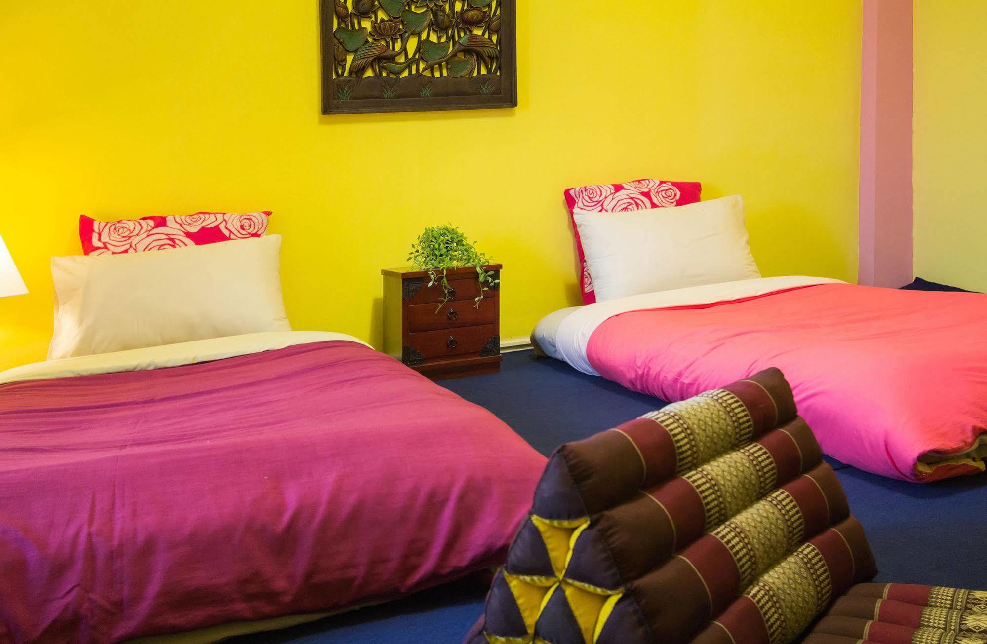 Thai Chaba Backpackers Udon Thani Exterior photo