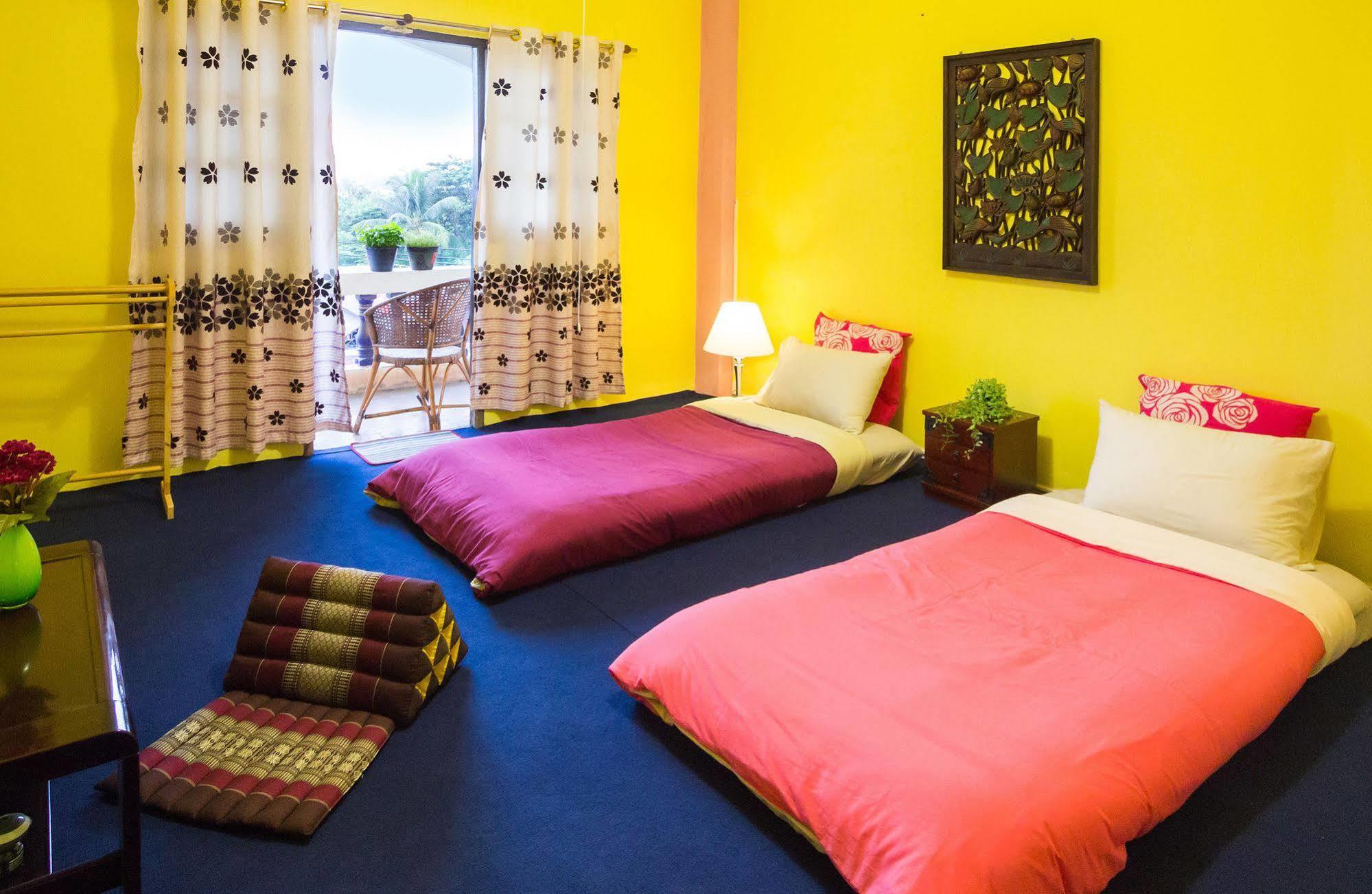 Thai Chaba Backpackers Udon Thani Exterior photo